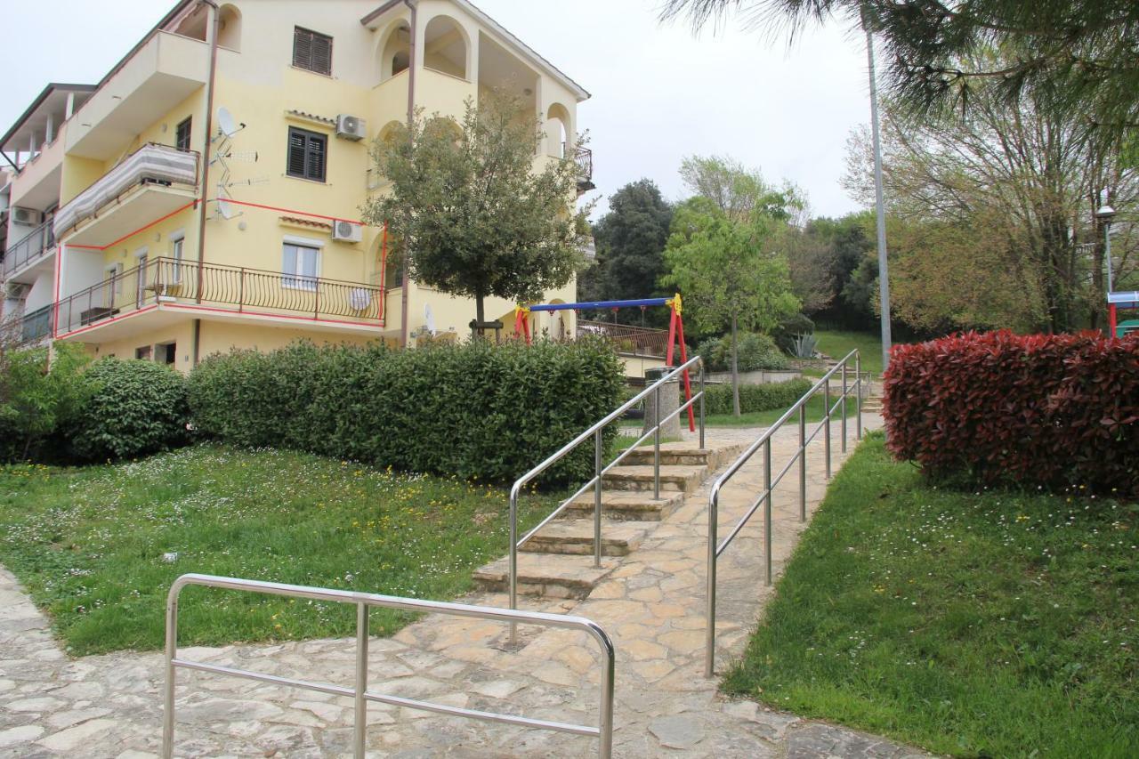 Apartment Zarko Vrsar Bagian luar foto
